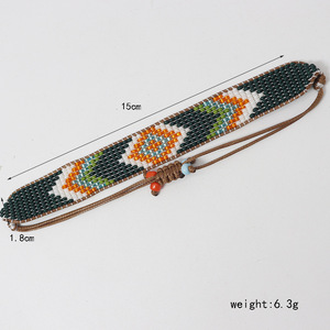 Pulsera de cuentas hecha a mano con degradado geométrico de estilo bohemio con diseño tejido colorido - Product Image 5
