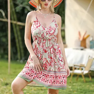 Gaun wanita kustom Halter musim panas liburan mode Bohemian dan gaun motif bunga dan Halter musim panas stok pabrik leher V Panjang