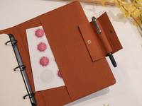 Personalizado Faux Vegan A6 A5 A4 Papel de repuesto Tamaño de carta Saffiano 8, 5X11 Planificador de viaje Cuaderno de cuero Carpeta de 3 anillas