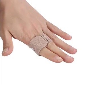 أداة تقويم أصابع القدم، مصحح إبهام القدم المتأرجح (Hallux Valgus)، ضمادة فاصلة للأصابع، جبيرة لف قابلة للتعديل للعناية بالقدم - Product Image 5