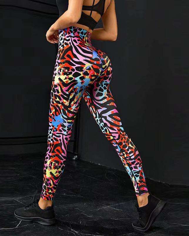 สีดำ ลายเสือดาวหลากสี