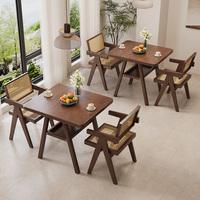 Ensemble de petites tables à thé et de chaises en bois massif Mini tables à manger de balcon en trois pièces exquises pour la maison et les loisirs
