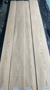 Wholesale Natural Solid Natural Wood Veneer Mountain Grain Red Oak Veneer For Decorating Panel Flooring Furniture