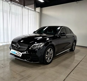 Mercedes-Benz C200L <span class=keywords><strong>2021</strong></span>, Edición Deportiva, 4 Puertas, 5 Asientos, Sedán en Excelente Estado, con un Interior Oscuro y Lujoso - Product Image 1