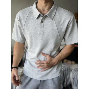 قميص بولو رجالي جديد لعام 2026 بتصميم أمريكي بسيط وأنيق، قميص كاجوال بأكمام قصيرة وقصة ضيقة - Product Image 2