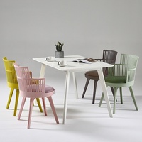 Chaises de fête en plastique robustes, rembourrées, à dossier haut, pour salon, café et salle à manger
