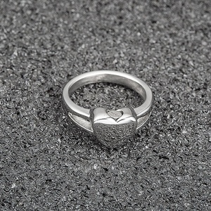 Vente en gros, anneau de bijoux de crémation en acier inoxydable vierge gravé personnalisé en forme de cœur arbre familial - Product Image 5