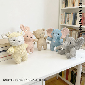 Novedad transfronteriza: Peluche de algodón tejido a ganchillo con forma de oveja, conejo, elefante y oso, regalo creativo para el Día del Niño y para mujeres. - Product Image 4