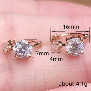 Orecchini a Cerchio Piccoli a Rombo per Donne, Gioielli Geometrici Scintillanti per Uso Quotidiano - Product Image 4