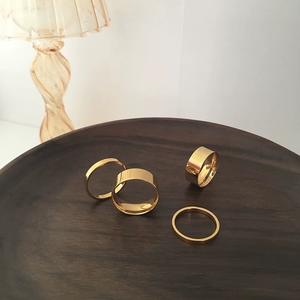 מינימליסטי חקוק רגיל בנד טבעות 18K זהב מצופה נירוסטה ללא להכתים עבה סיגר לערום טבעת - Product Image 4