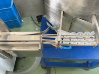 Machine à assembler les capuchons, 20/410, 24/410 et 28/410 pièces