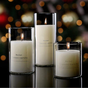 Vela de Pilar blanca con jarrones de cristal Hurricane para mesa de boda - Product Image 1