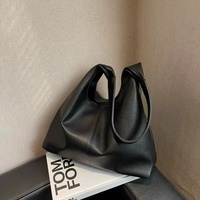 맞춤 로고 고급 블랙 소프트 가죽 슬라우치 프렌치 빈티지 레트로 통근 메신저 숄더 여성 호보백
