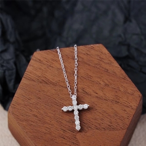 Collier et boucles d'oreilles pendantes en or pur 18 carats avec croix religieuse, bijoux fins Xinfly - Product Image 6