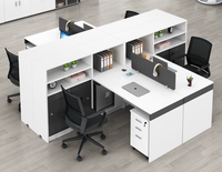 Mobilier de bureau moderne: Bureaux, postes de travail, compartiments de direction, cloisons de bureau, établis et postes de travail