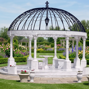 Gazebo Clásico Redondo para Jardín con Cúpula de Hierro Fundido y Columnas Blancas para Uso en Exteriores - Product Image 2
