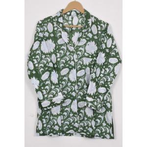 Nouvel ensemble de pyjama floral imprimé à la main pour femme, haut boutonné à manches longues et pantalon à taille élastique, tenue de détente - Product Image 4
