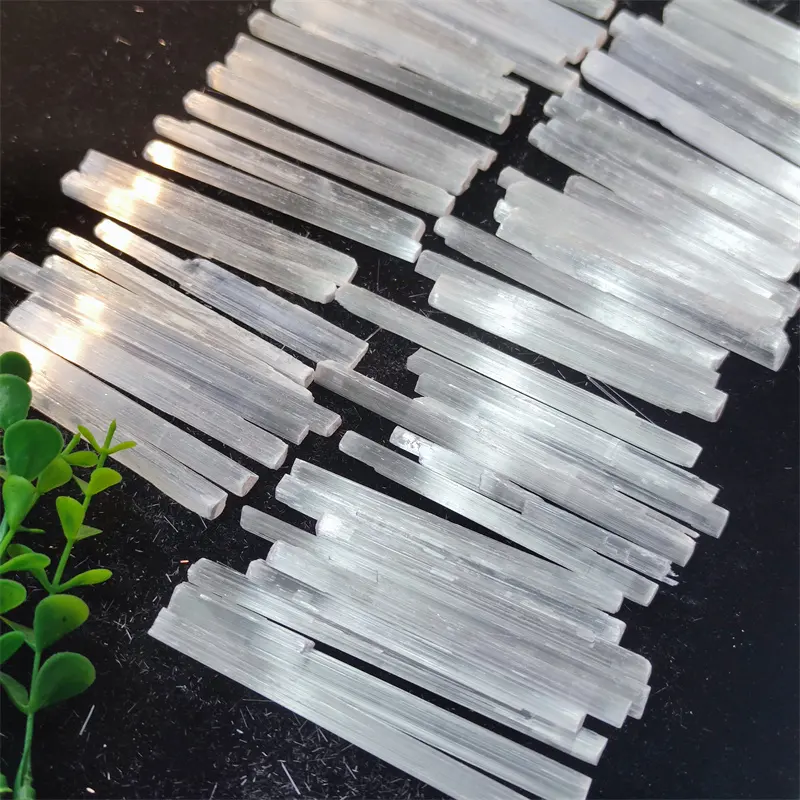 Lotto piccolo sottile bacchetta di cristallo grezzo irregolare Selenite bianco guarigione selenite striscia di gesso bastone per energia Reiki