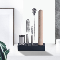 Kit de barman professionnel sur mesure à prix abordable, en acier inoxydable et bois, avec support, écologique et moderne, par Creation Factory