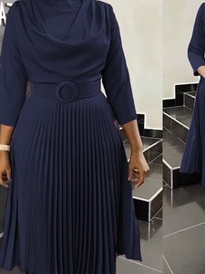 Nuovo Abito da Donna alla Moda a Tinta Unita con Collo Rotondo e Linea ad A - Product Image 3