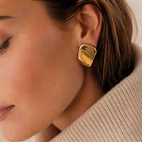 Boucles d'oreilles clous carrées concaves en acier inoxydable PVD 18 carats pour femmes, accessoires tendance en gros, bijoux de mode, cadeau