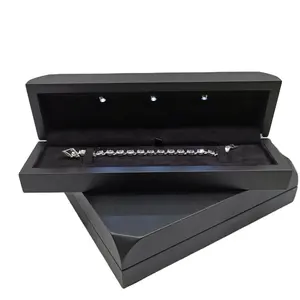 高品质LED轻型木结构珠宝手镯盒黑光整理