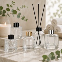 Lot de 5 flacons diffuseurs en verre transparent, formes variées, vides et rechargeables pour huiles d'aromathérapie, avec bâtonnets diffuseurs