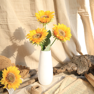Fleur de tournesol artificielle en soie, branche unique, décoration intérieure, accessoires de mariage, photographie en extérieur - Product Image 1