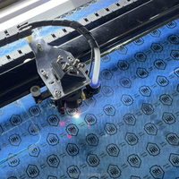 Machine de découpe laser pour films de protection d'écran en verre nano 9H de haute précision (0,45 mm) et en PET 9H pour téléphones, tablettes et tableaux de bord de voitures