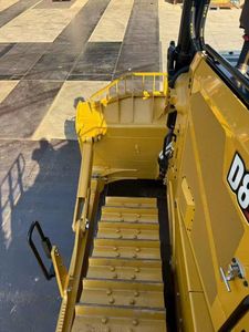 รถดันดินตีนตะขาบ Caterpillar D-8 มือสอง รุ่นปี 2024 ของแท้จากญี่ปุ่น พร้อมเครื่องยนต์และปั๊ม สำหรับงานก่อสร้างถนน เหมืองแร่ และงานดินดิบ - Product Image 2