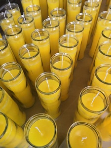 Candela Votiva Religiosa in Cera di Paraffina con Etichetta Personalizzata, in Vaso di Vetro, per Chiesa e Funerali - Confezione da 7 Giorni - Product Image 5