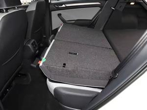 <span class=keywords><strong>T</strong></span>-<span class=keywords><strong>Roc</strong></span> 300TSI Versión Chenguang: Kit de carrocería deportiva Full R-<span class=keywords><strong>Line</strong></span>, llantas de aleación de 18 pulgadas, faros delanteros IQ.Light Matrix, riel de techo plateado - Product Image 3