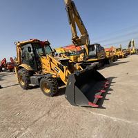 Chargeuse-pelleteuse JCB 3CX, moteur diesel 4,4 L, 85-110 CV, 2WD/4WD, capacité de bulldozing de 2 m, poids de la machine de 8800 kg, excavatrice combinée