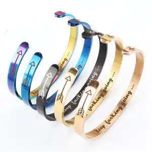 BINSHUO Atacado Personalizado Jóias de Aço Inoxidável 4/6/8/10MM C-shaped Aberto Cuff Gravado A Laser LOGOTIPO Carta Nome Pulseira Presente