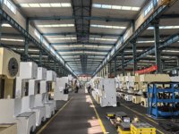 Machine automatique de fabrication de contenants alimentaires en aluminium, ligne de production de plats en aluminium par pressage et poinçonnage