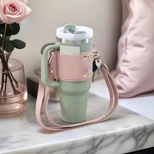 Correa transportadora de cuero con asa Soporte para botella de agua con correa ajustable para vaso de 40 oz y 30 oz - Product Image 2