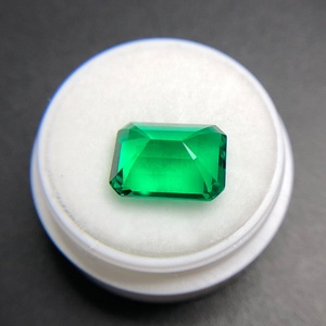 Smeraldi Sintetici Taglio Ottagonale Colore Verde Smeraldo Creati in Laboratorio 1 Carato - Product Image 5