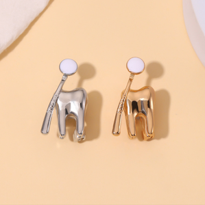 Broches Personalizados com Logotipo para Odontologia e Medicina, Acessórios de Joalheria de Moda Europeia, Emblemas de Lapela Pintados para Anatomia, Biologia e Dentes - Product Image 1