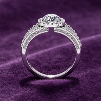 Bague de Fiançailles en Argent Sterling 925 avec Moissanite Ronde Scintillante 14*14mm, Anneau Ouvert à Branches Fendues et Pierres Pavées Latérales, Bague de Mariage pour Femme