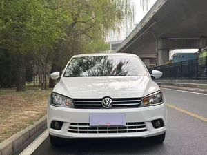 Pour Volkswagen Jetta 1.6L Comfort, voiture d'occasion en Algérie, attributs principaux du produit axés sur la qualité - Product Image 1