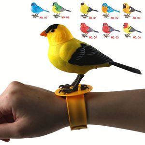 Vente chaude transfrontalière : Oiseau simulé à commande vocale, oiseau unique à clipser sur bracelet de montre, jouet oiseau électrique, jouet de farce fantaisie - Product Image 6