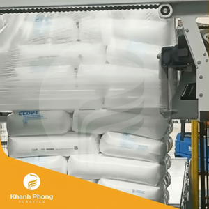 Película de Embalaje de PE Elástica y Duradera en Rollos Estándar para Cargas Ligeras y Pesadas con Adhesión Simple o Doble Cara - Product Image 2