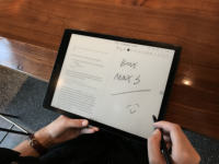 Opportunités de distribution : l'e-reader Max Lumi 13.3 à grand écran avec fonction d'écriture manuscrite, Wi-Fi intégré et prise en charge OTG pour l'éducation