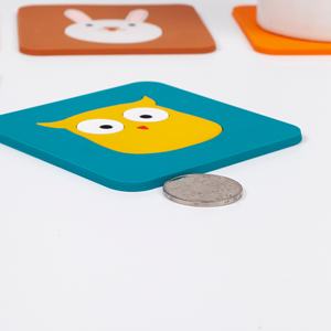Posavasos de Silicona Promocionales Personalizados con Diseño de Dibujos Animados de 8.5 cm para Tazas de Café, Uso en Mesa y Bar, Perfectos para Bebidas de Oficina - Product Image 3