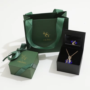 Boîte d'emballage en plastique de luxe carrée EQ EQ124 avec logo personnalisé, doublure en velours, fermeture magnétique imprimée, design moderne - Product Image 1