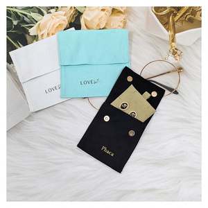 Vente en gros de pochettes en coton personnalisées de 12*12 cm, pochette à rabat, sac à bijoux, pochette d'emballage pour bijoux - Product Image 1