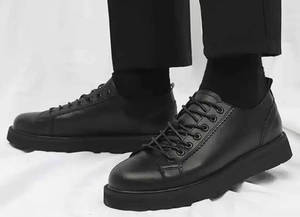 Zapatillas Casuales de Skate para Hombre, Zapatillas de Moda con Correa de Monje, Parte Superior de Cuero Genuino y Patrón de Piel de Serpiente - Product Image 4