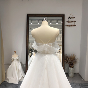 Abito da Sposa MQW01861 con Scollo a V, Linea ad A, Pizzo Glitterato, Colore Avorio, Elegante per Cerimonie Nuziali - Product Image 6