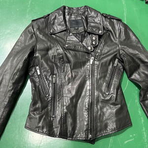 <span class=keywords><strong>Veste</strong></span> en <span class=keywords><strong>cuir</strong></span> d'occasion C10 <span class=keywords><strong>veste</strong></span> vintage de haute qualité en <span class=keywords><strong>cuir</strong></span> PU et <span class=keywords><strong>cuir</strong></span> homme et <span class=keywords><strong>femme</strong></span> vêtements d'occasion mixtes en balle - Product Image 2