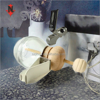 Vente chaude Personnalisé Bouteille De Parfum En Verre Unique Couronne Cap Désodorisant De Voiture Top Accessoires Vent Diffuseur Forme Unique
